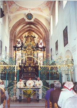 Kirche in Zurzach, am Grab der hl. Verena, 1996 Foto Kopeszki, Gottesdienst der ÖAG eine Station der Loeurdesreise